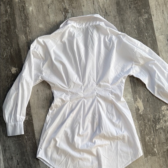 Crisp White Collared and pre-waisted dress shirt - Picture 2 of 2